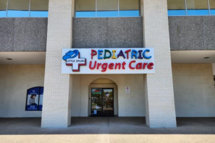 La Gran Plaza - Excelente Atención Pediátrica de Urgencia en Texas - Clínicas Little Spurs de Atención Pediátrica de Urgencia